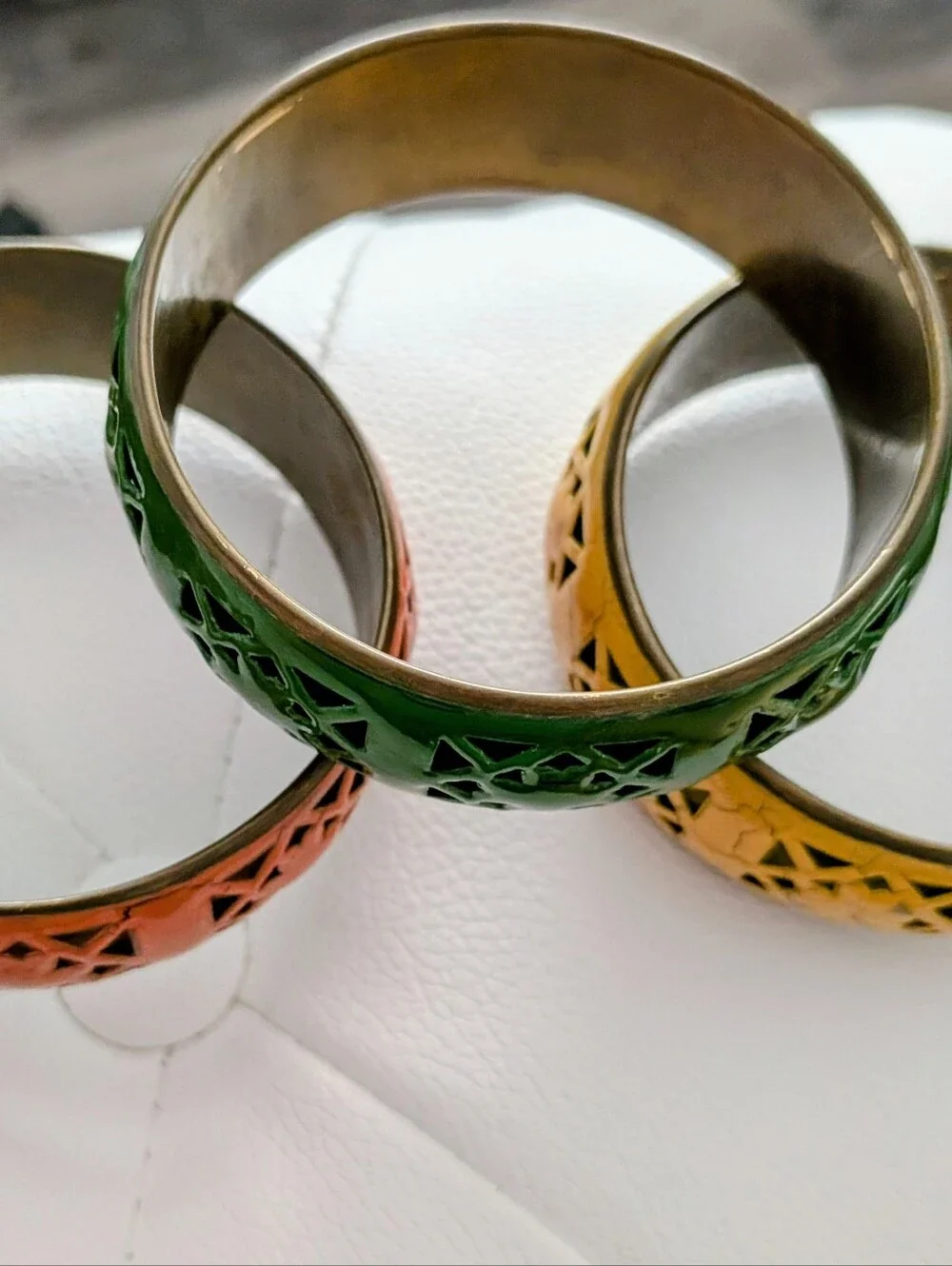 Vintage Brass Tone Cutout Enamel Bangle Bracelet Set of 3 | Green Rust Mustard - Picture 5 of 6